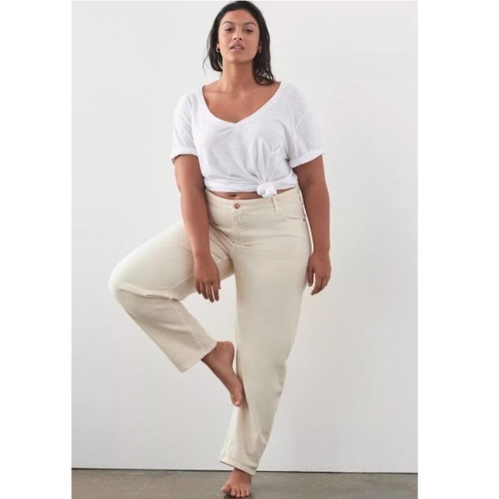 NEW with tags Pilcro and the Letterpress The Bow Boyfriend Jeans